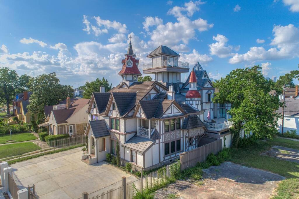 Villa With 8 Bedrooms And Heated Swimming Pool Houston Kültér fotó