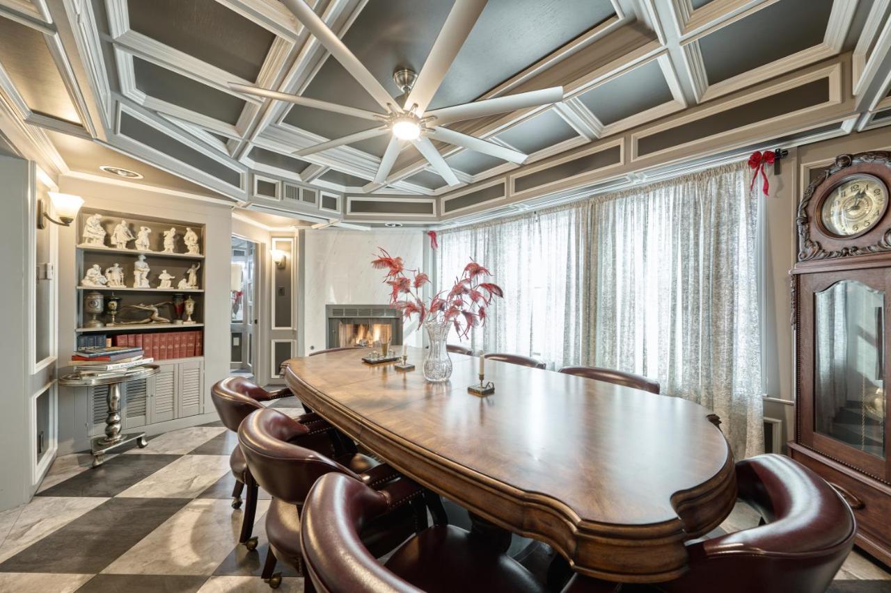 Villa With 8 Bedrooms And Heated Swimming Pool Houston Kültér fotó