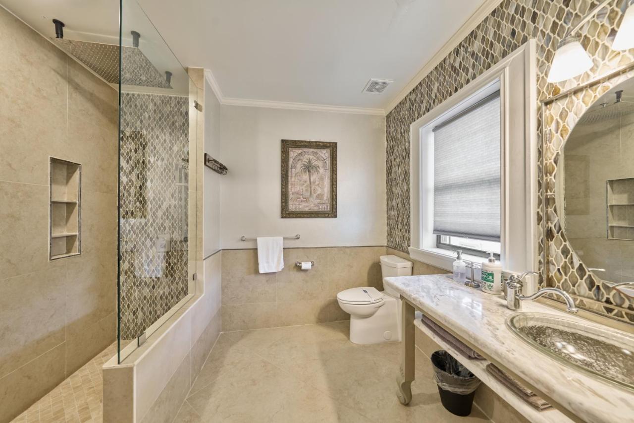 Villa With 8 Bedrooms And Heated Swimming Pool Houston Kültér fotó