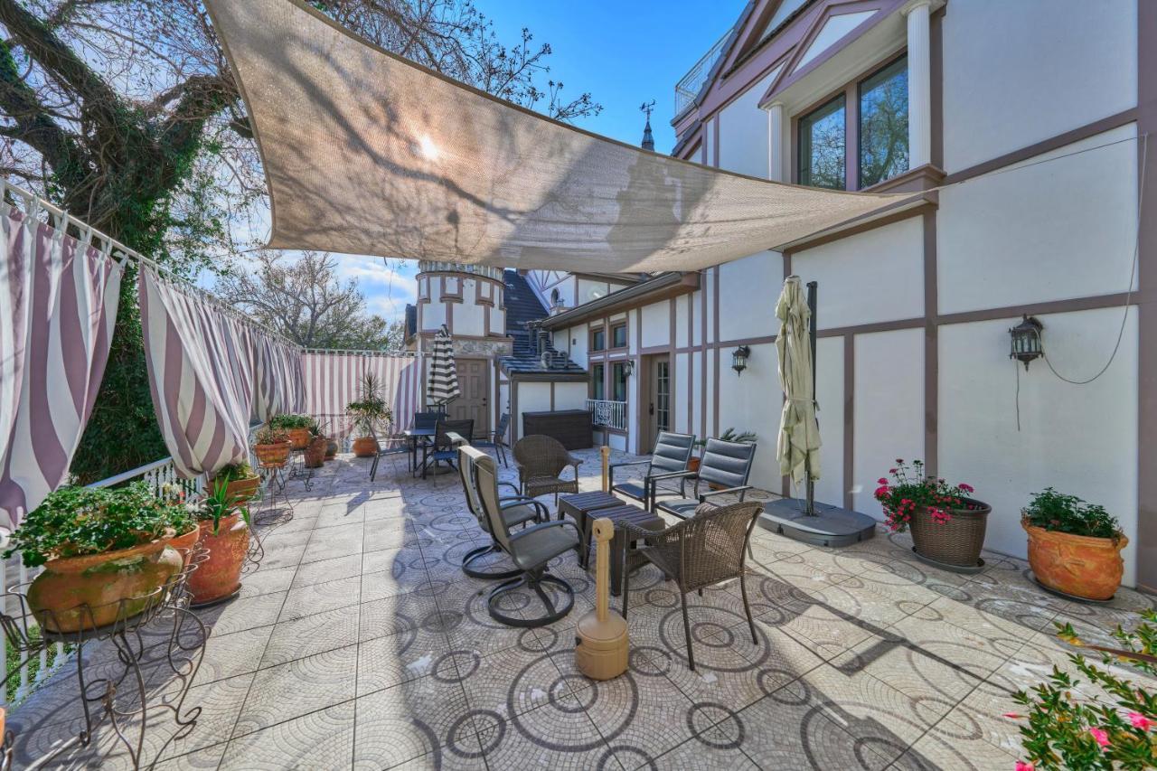 Villa With 8 Bedrooms And Heated Swimming Pool Houston Kültér fotó